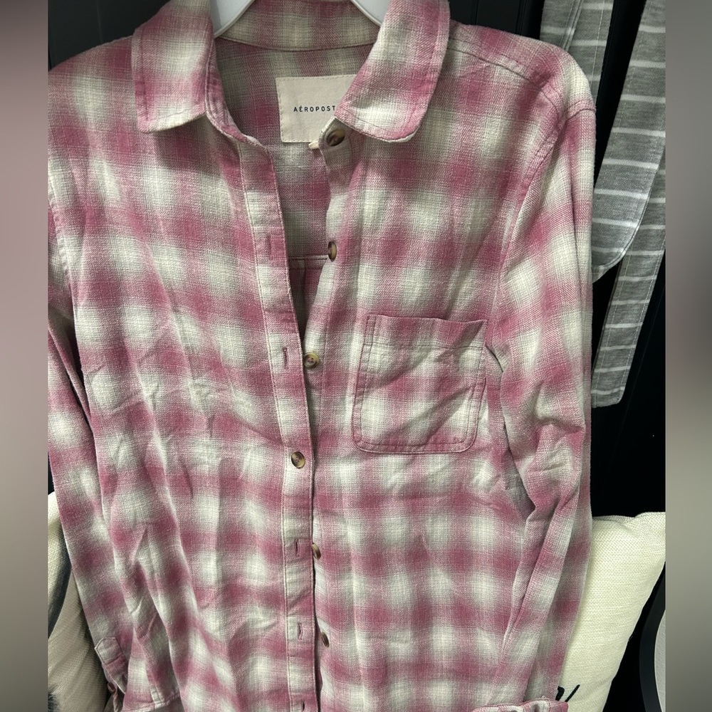 Aeropostale Pink Plaid Button-Up Shirt